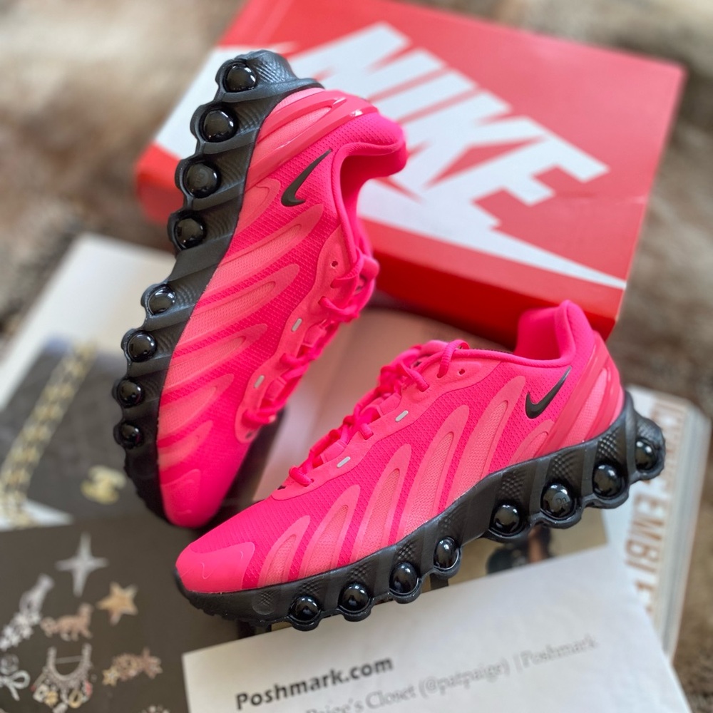 Nike Air Max DN8 Sneakers (Women's)